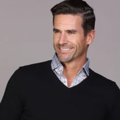 Luxury Touch Cotton and Cashmere V-Neck Sweater-Collars & Co Clearance